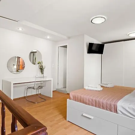Rodon Maisonette * Chania (Crete)