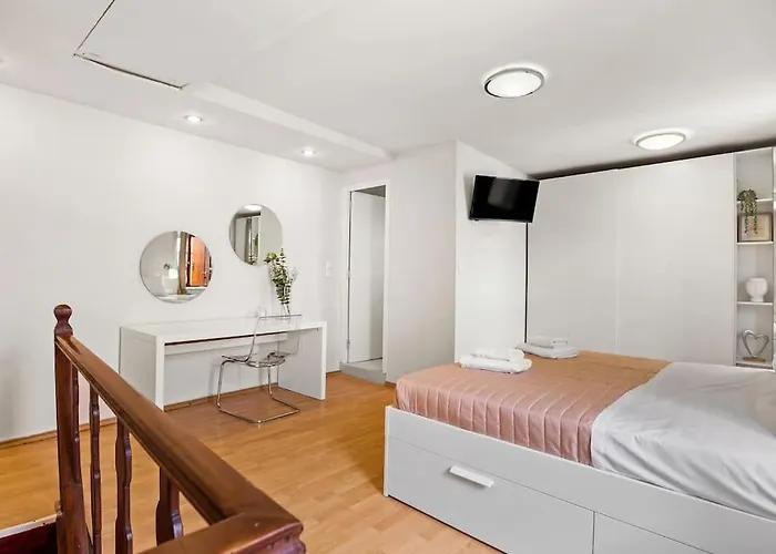 Rodon Maisonette * ハニア